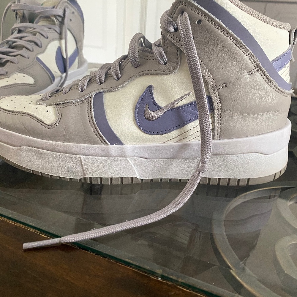 Womens high top dunks